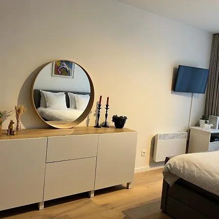 Cosy Testerep , Newly Renovated * Остенде